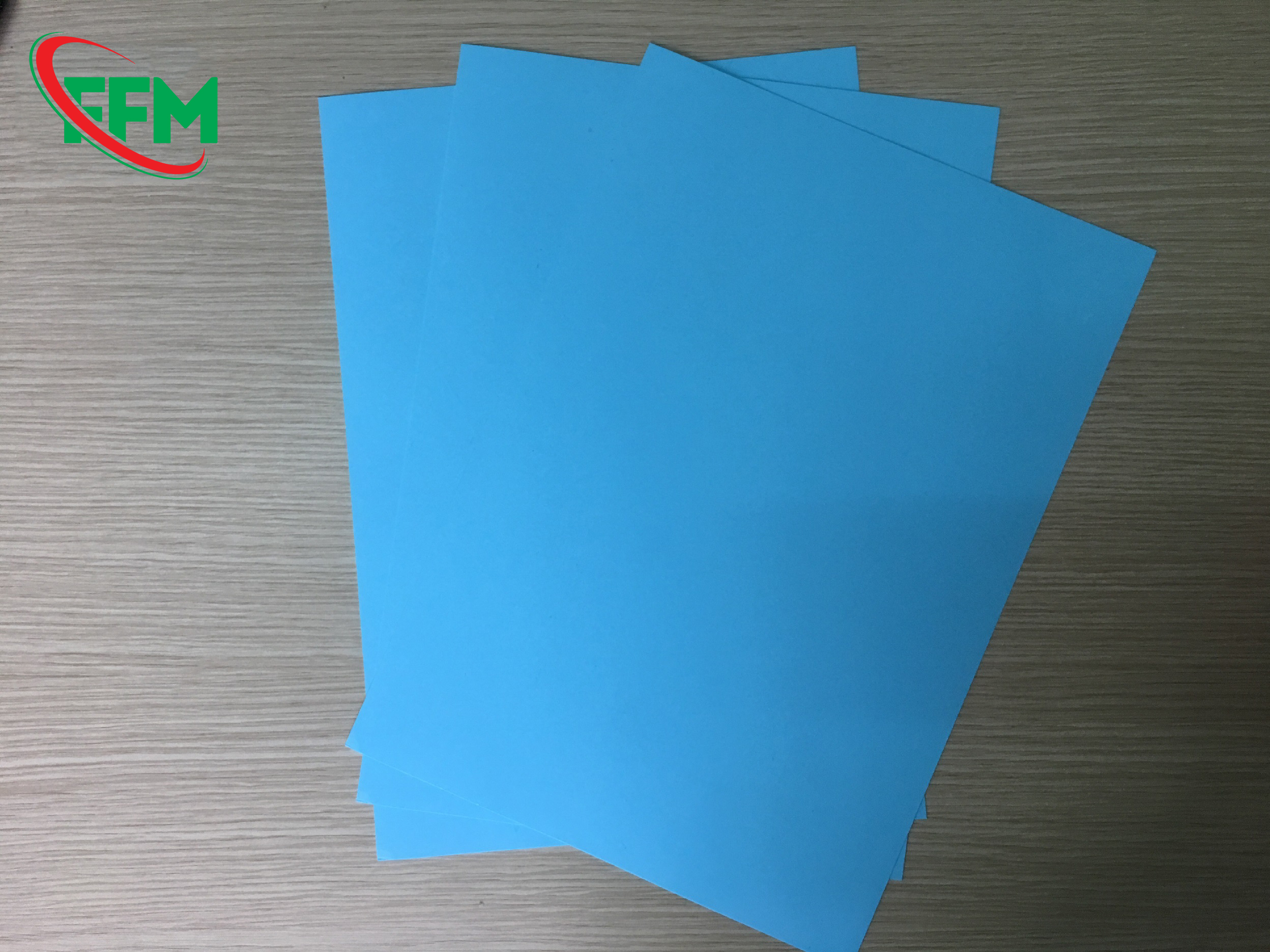 Bìa-màu-Xanh-biển-One1